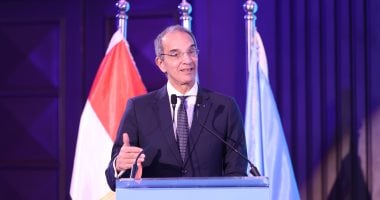 وزير الاتصالات يكشف تفاصيل مبادرة الرواد الرقميون في مؤتمر صحفي