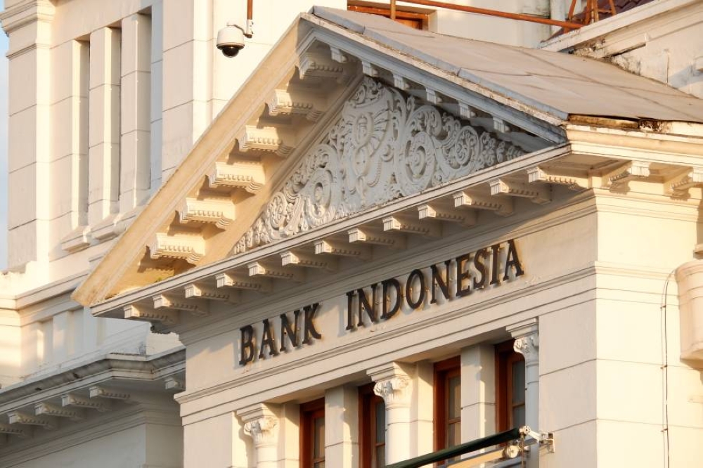 ارتفاع أسعار الذهب في الأسواق العالمية اليوم وسط جهود البنك المركزي الإندونيسي لتعزيز النمو واستقرار سعر الصرف 2 ارتفاع أسعار الذهب في الأسواق العالمية اليوم وسط جهود البنك المركزي الإندونيسي لتعزيز النمو واستقرار سعر الصرف