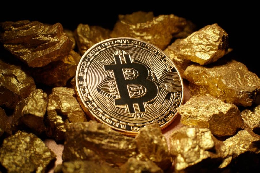 ارتفاع أسعار الذهب في الأسواق العالمية اليوم بعد أول اتفاق بشأن الرسوم، وخبير اقتصادي يكشف عن زيادة بيتكوين بنسبة 5% وانخفاض الذهب بنسبة 2% 2 ارتفاع أسعار الذهب في الأسواق العالمية اليوم بعد أول اتفاق بشأن الرسوم، وخبير اقتصادي يكشف عن زيادة بيتكوين بنسبة 5% وانخفاض الذهب بنسبة 2%