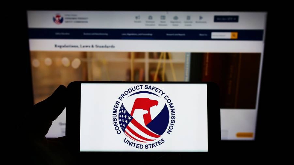 أسعار الذهب ترتفع في الأسواق العالمية اليوم مع إقالة ترامب لثلاثة ديمقراطيين من لجنة سلامة المنتجات 2 أسعار الذهب ترتفع في الأسواق العالمية اليوم مع إقالة ترامب لثلاثة ديمقراطيين من لجنة سلامة المنتجات