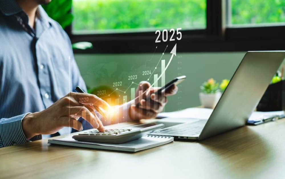 ارتفاع أسعار الذهب في الأسواق العالمية اليوم، بينما يكشف مليونير عصامي عن 15 عادة مالية تحل 95% من مشكلاتك 2 ارتفاع أسعار الذهب في الأسواق العالمية اليوم، بينما يكشف مليونير عصامي عن 15 عادة مالية تحل 95% من مشكلاتك