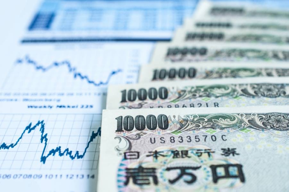أسعار الذهب ترتفع في الأسواق العالمية اليوم مع زيادة عائد السندات اليابانية لأجل 30 عاماً رغم ضعف الطلب 2 أسعار الذهب ترتفع في الأسواق العالمية اليوم مع زيادة عائد السندات اليابانية لأجل 30 عاماً رغم ضعف الطلب