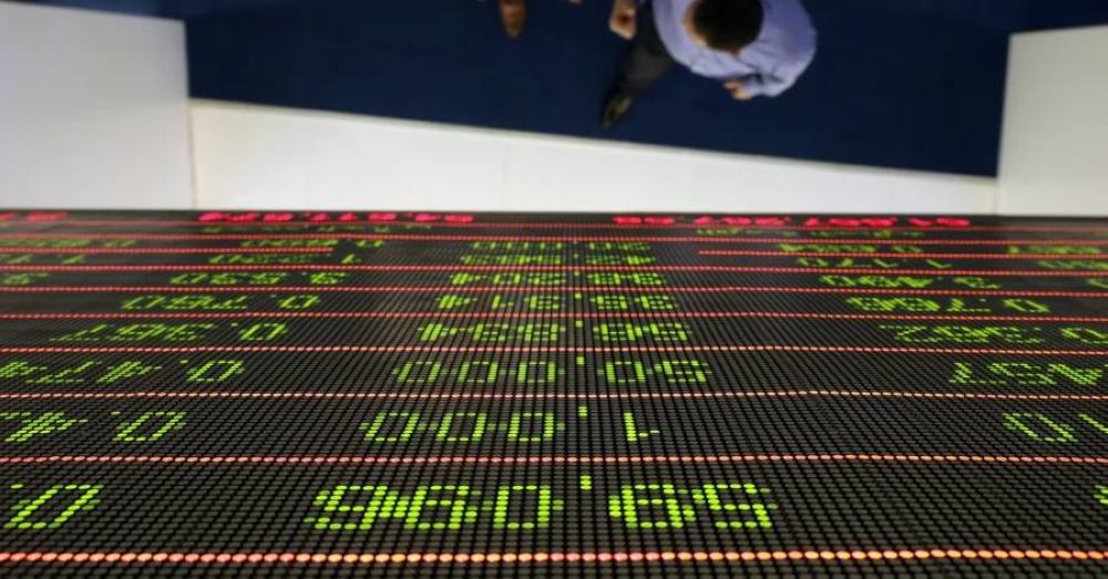 أسعار الذهب ترتفع في الأسواق العالمية اليوم، وأسهم دبي تتراجع تحت ضغط "إعمار" 2 أسعار الذهب ترتفع في الأسواق العالمية اليوم، وأسهم دبي تتراجع تحت ضغط “إعمار”