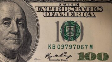 1668947