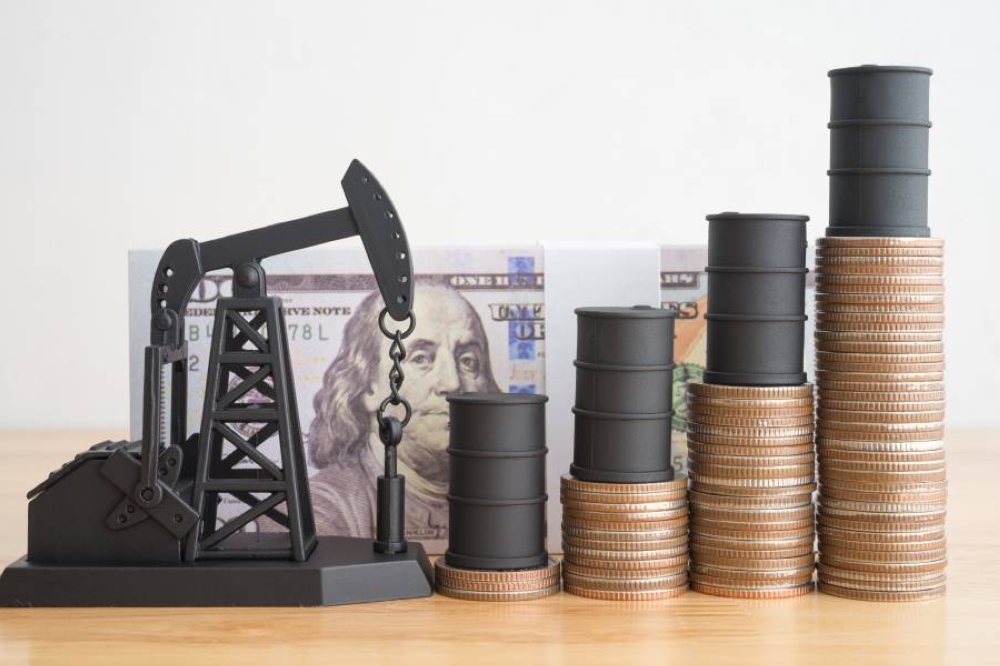 ارتفاع أسعار الذهب عالمياً وتراجع خام برنت بنسبة 0.5% وسط زيادة إمدادات أوبك+ 2 ارتفاع أسعار الذهب عالمياً وتراجع خام برنت بنسبة 0.5% وسط زيادة إمدادات أوبك+