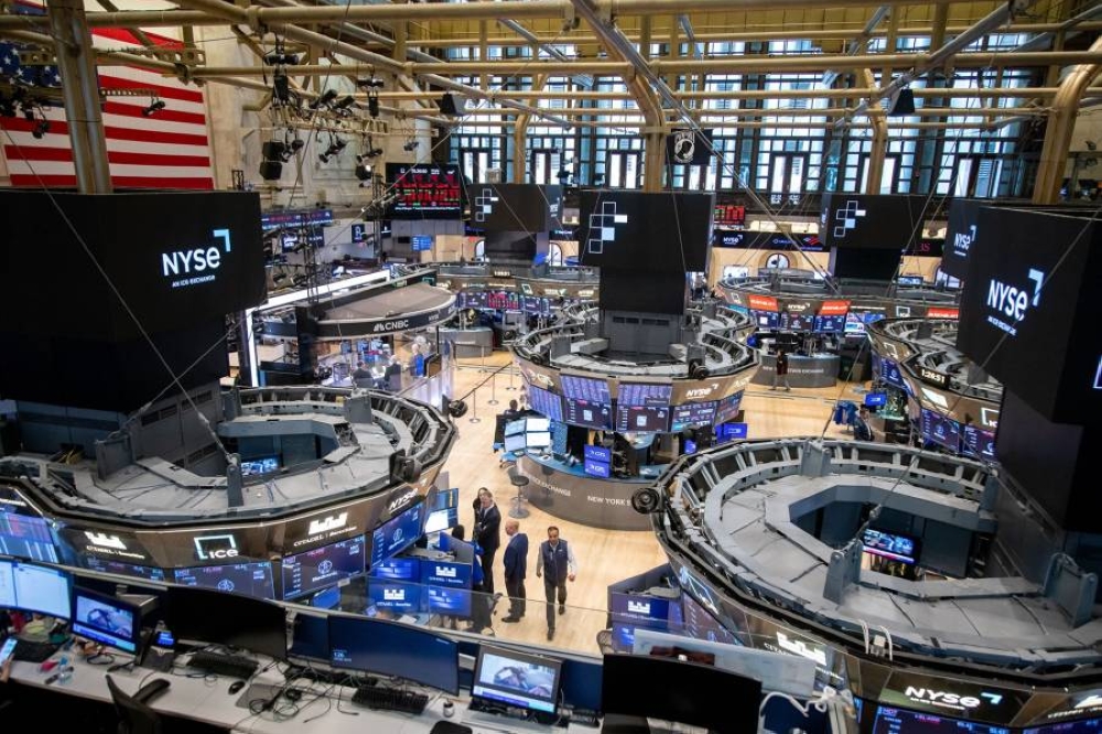 ارتفاع أسعار الذهب في الأسواق العالمية مع نهاية الأسبوع وول ستريت تحقق مكاسب بفضل تفاؤل التجارة 2 ارتفاع أسعار الذهب في الأسواق العالمية مع نهاية الأسبوع وول ستريت تحقق مكاسب بفضل تفاؤل التجارة
