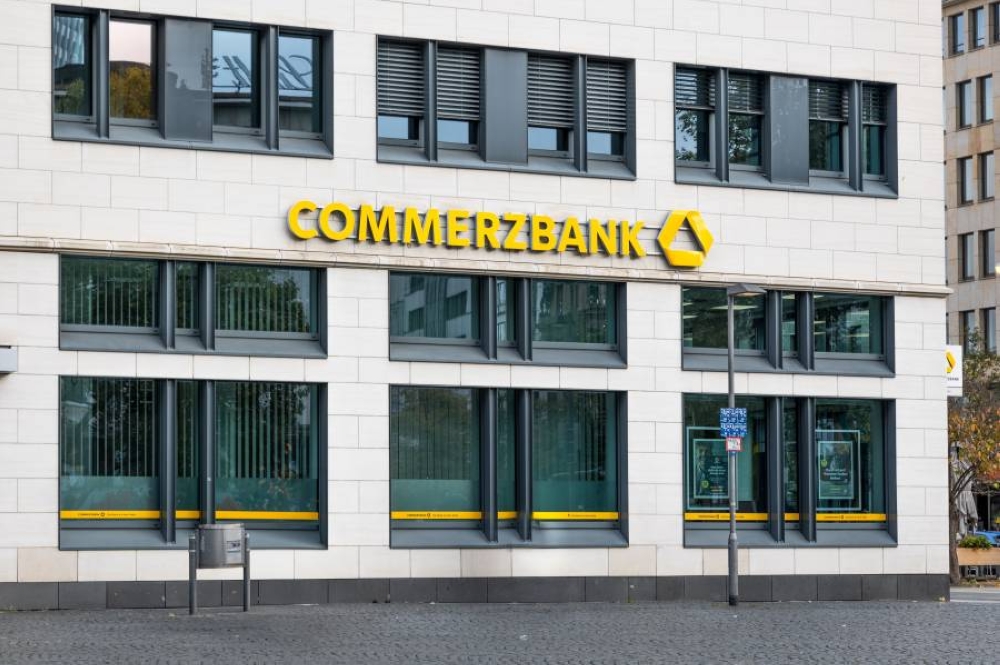 ارتفاع أسعار الذهب عالميًا اليوم واستبعاد صفقة استحواذ إيطالية على «كوميرز بنك» 2 ارتفاع أسعار الذهب عالميًا اليوم واستبعاد صفقة استحواذ إيطالية على «كوميرز بنك»